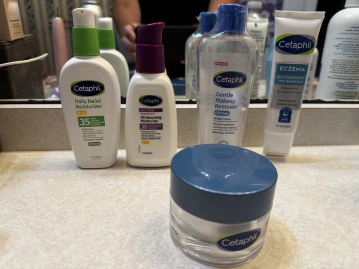 Cetaphil oil free products