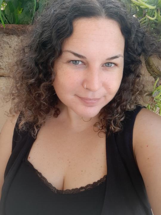 Shira Tubali