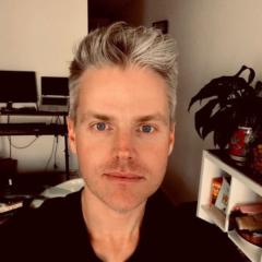 Chris Naughtin