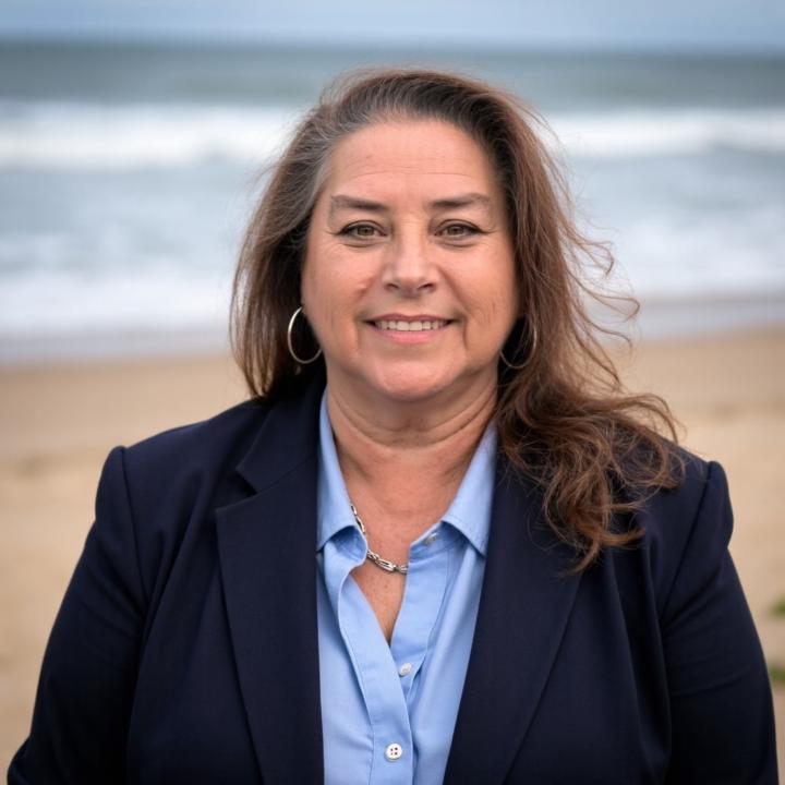 Debi Hood