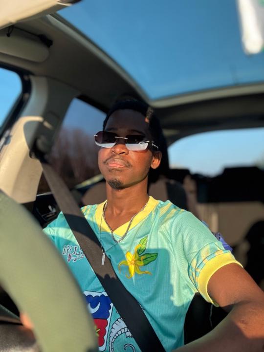 Sandi Saindou