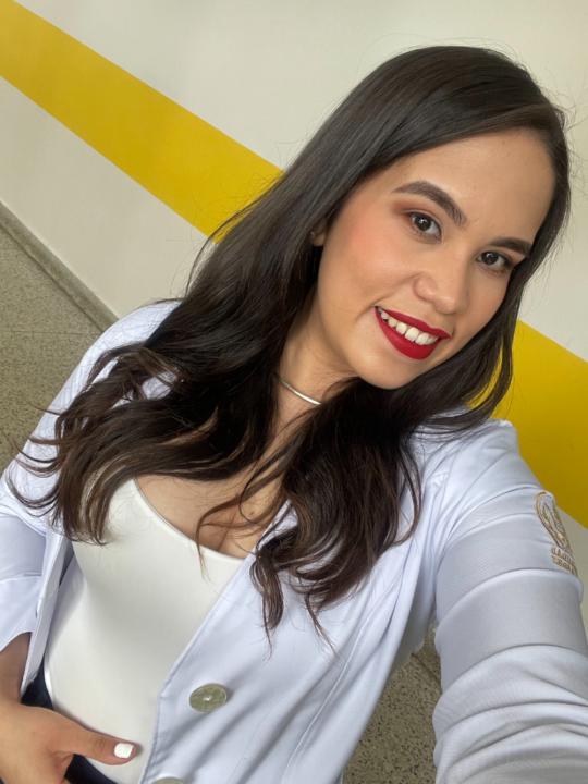 Anna Nieves