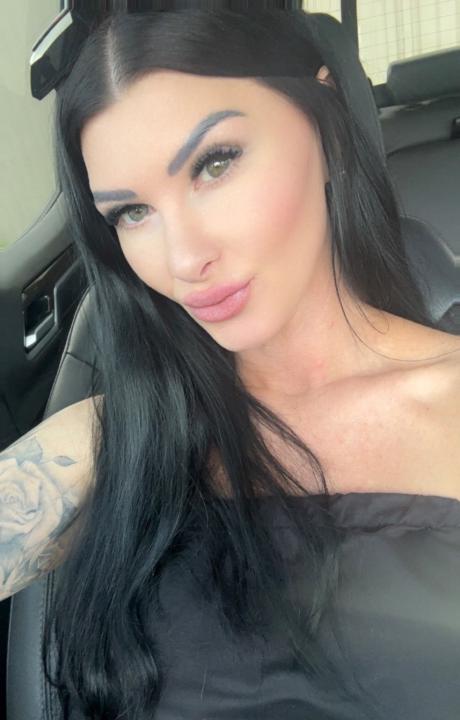 Tiffany Dinwoodie