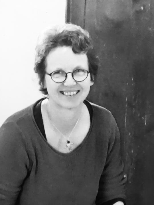 Simone Stolton