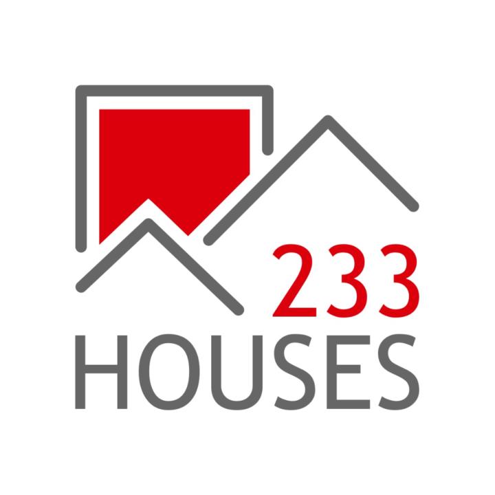 Houses Lda