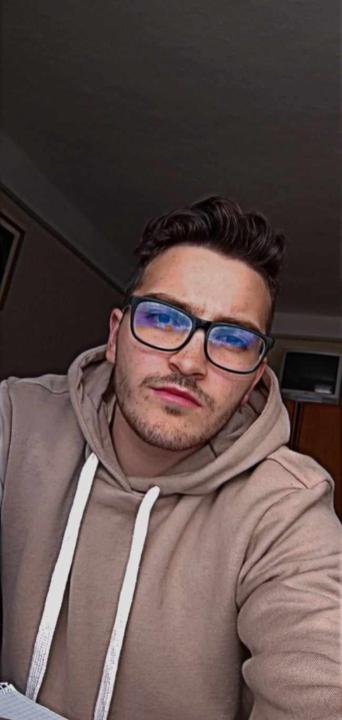 Zsolt Pljesovszki