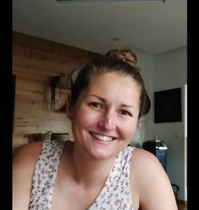 Melanie Armbruster