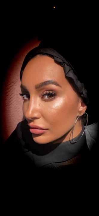 Nora Ikhenache
