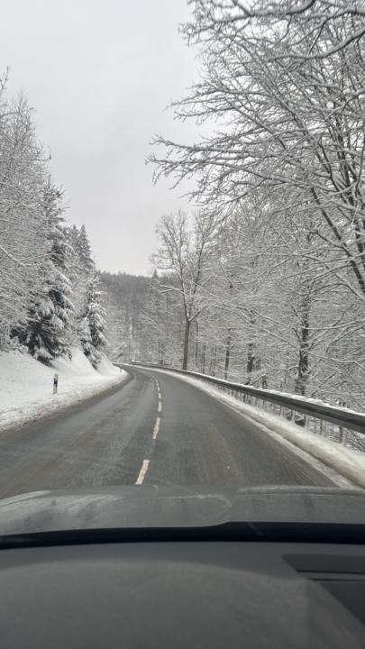 Hola comunidad de mujeres y hombres abundantes.