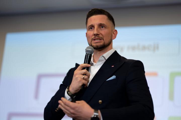 Szymon Wiktorowicz