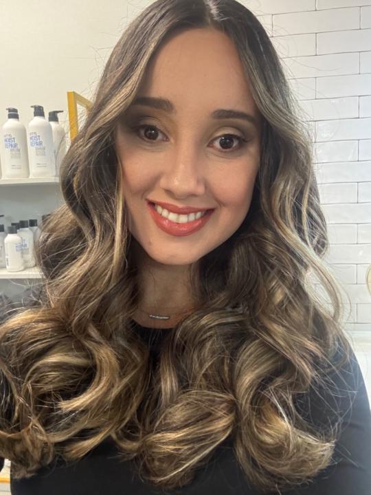 Mara Oliveira