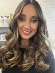 Mara Oliveira