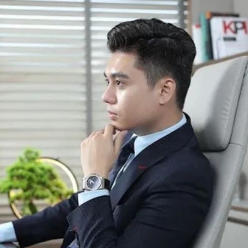 CEO Mr Giang