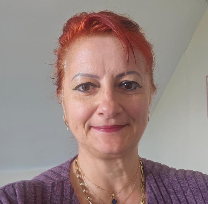 Elena cristina Darie