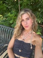 Nikki Koutoufaris
