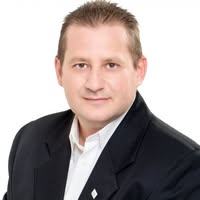 Gombár János