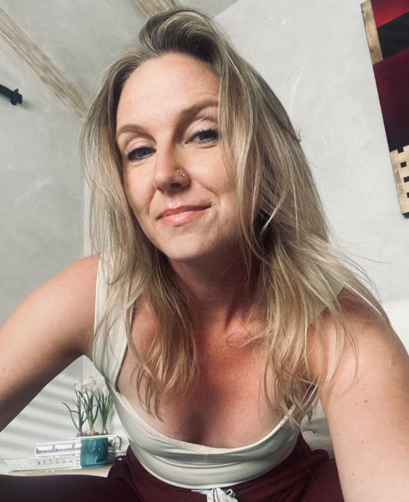 Kate Lynch