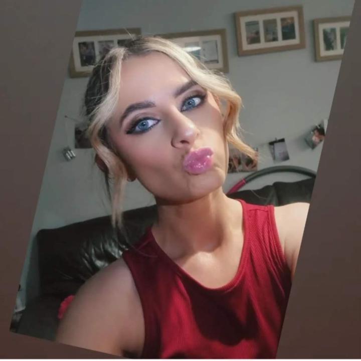 Hannah Hollis