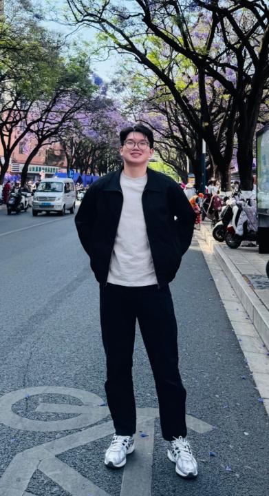 Khánh Lê