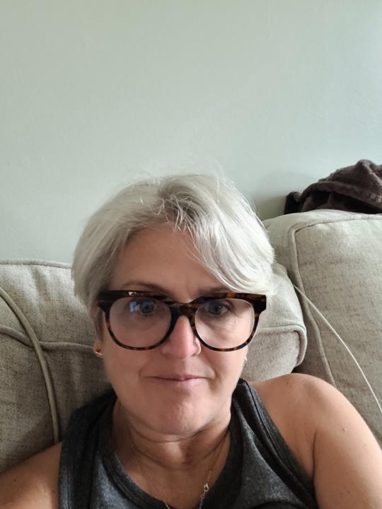Deanne Brisebois