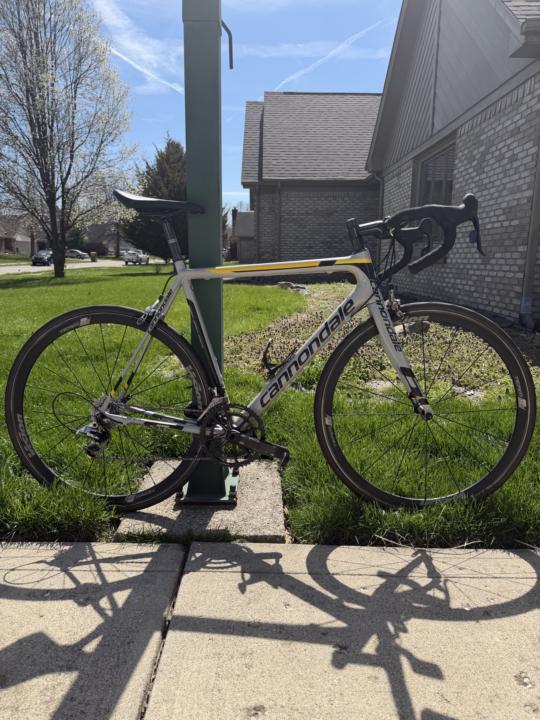 Selling bike (56 cannondale supersix evo)