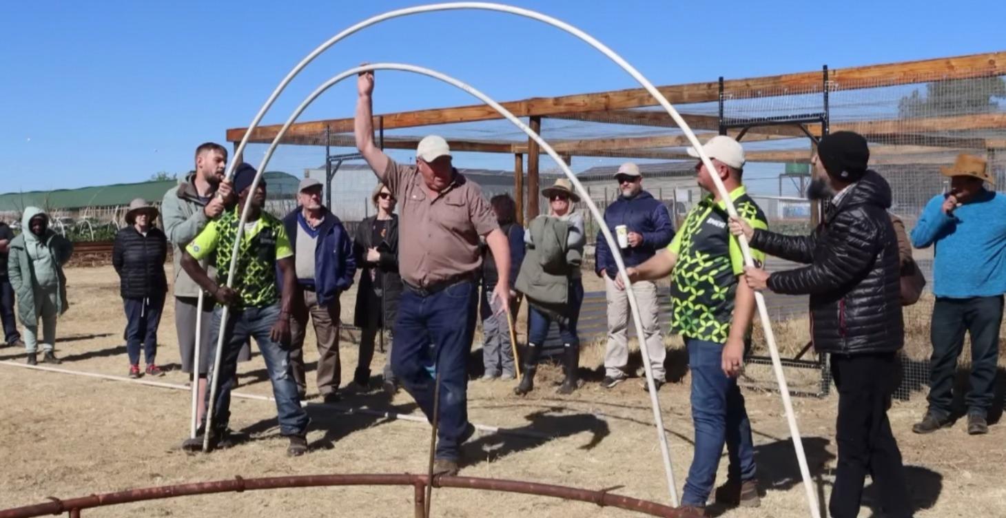 How to Make Polytunnels