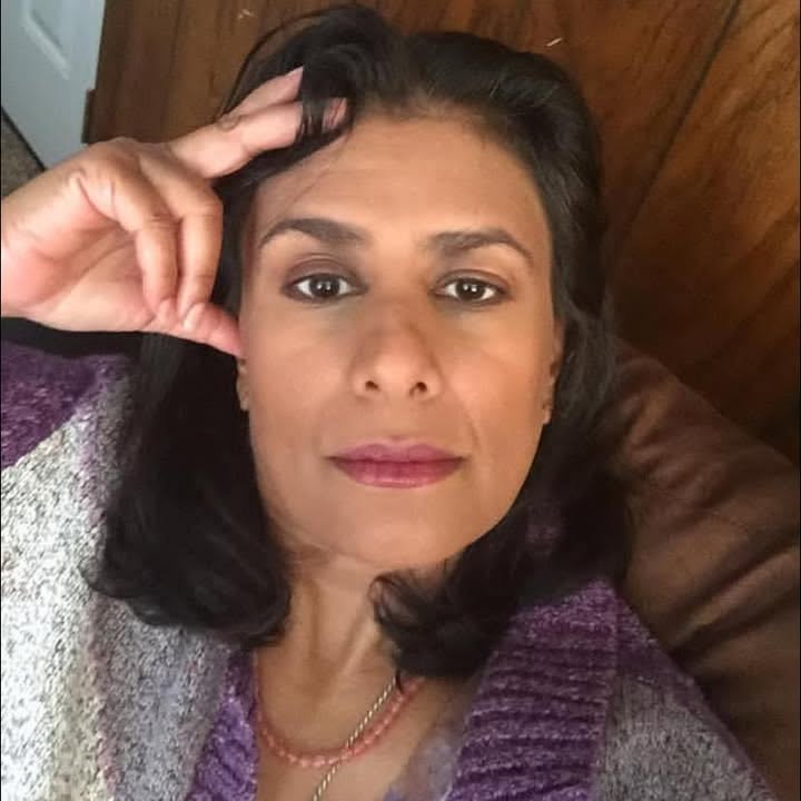 Mala Gomes