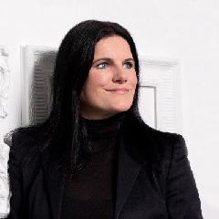 Lucy Batley