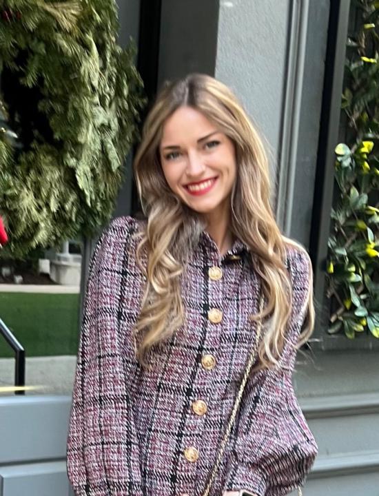 Carly Renaé
