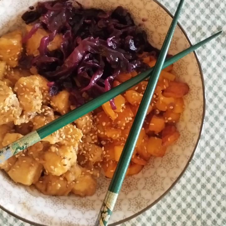 Poke Autunnale con Palombo, Zucca e Crauto Viola - 12 Minuti di Pura Goduria