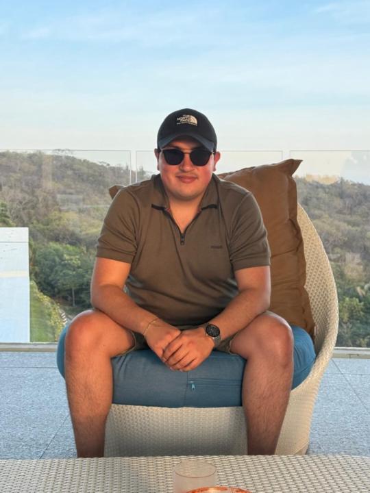 Ernesto Obregon