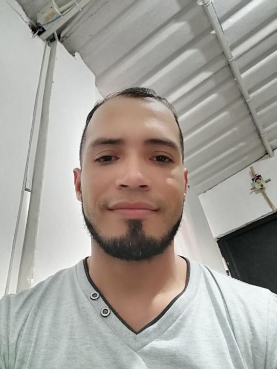 Alberto Leon