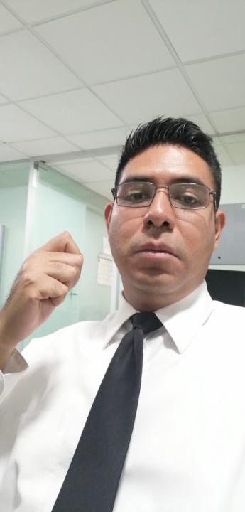 Néstor Iván