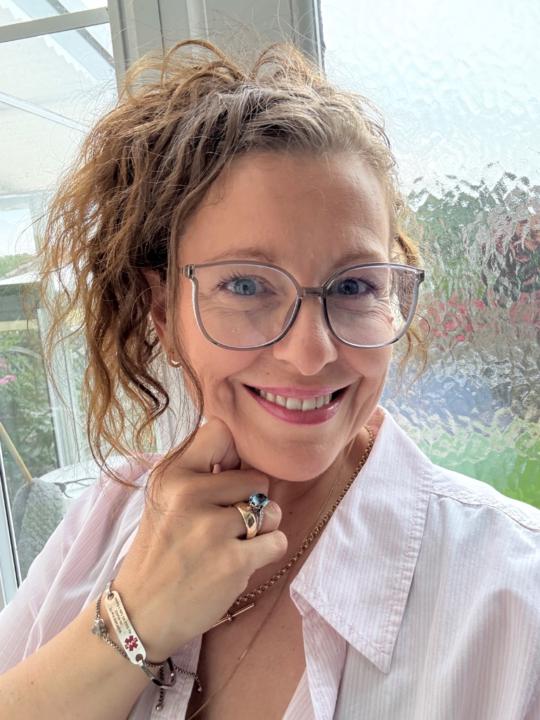 Laura Stewart
