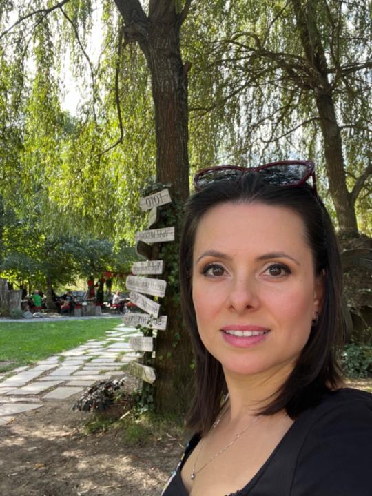 Anna Sherbakova Plaskonos