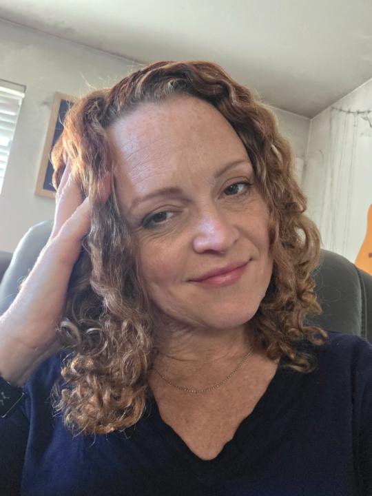 Zarrin Klotzer