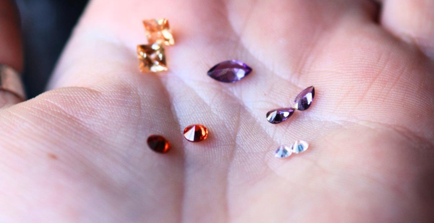 Setting Fireable Cubic zirconias in Silver Clay
