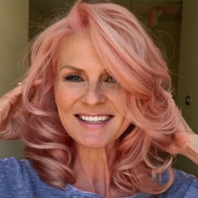 Lynda Bunker