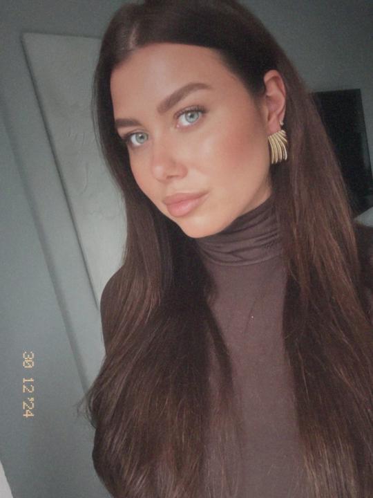 Stefanie U.