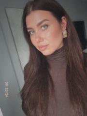 Stefanie U.