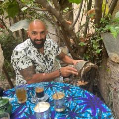 Arash Nahvi