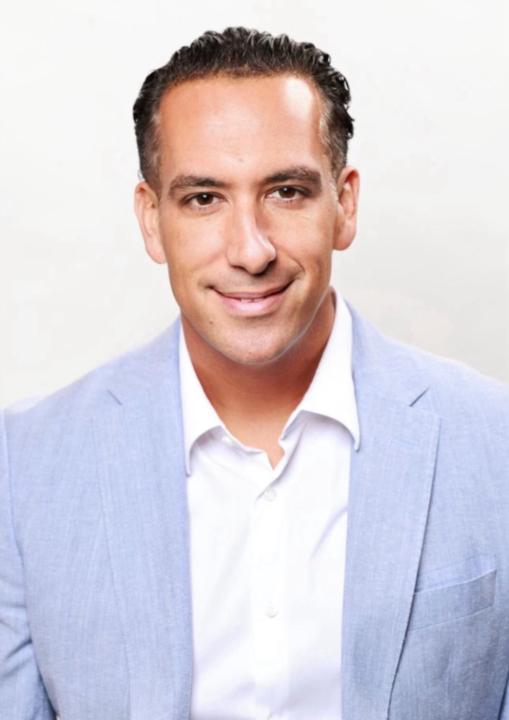 Paul DellaUniversita