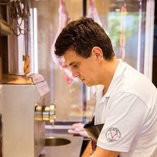 Ανδρεας Σκλαβουνος