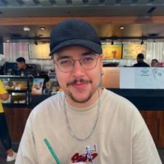 Luis miguel Gonzalez hilton