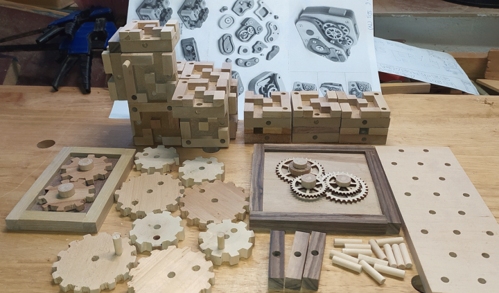 Gears, gears, gears... 