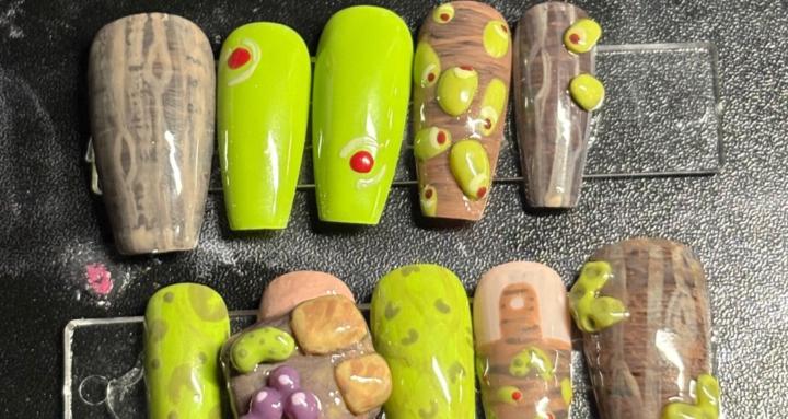 Learning Nail Art