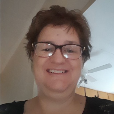 Deidre Naude