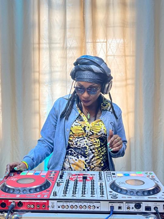 Dj Mophil