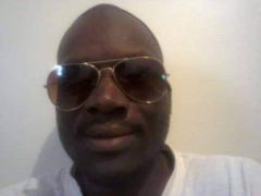 Charles Razawu