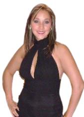 Emilia Mondragón  lee